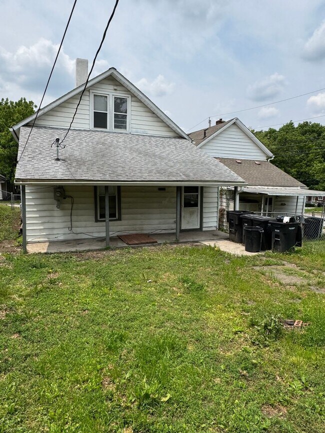 Building Photo - Spacious Four Bedroom House Close to Downtown Lafayette!