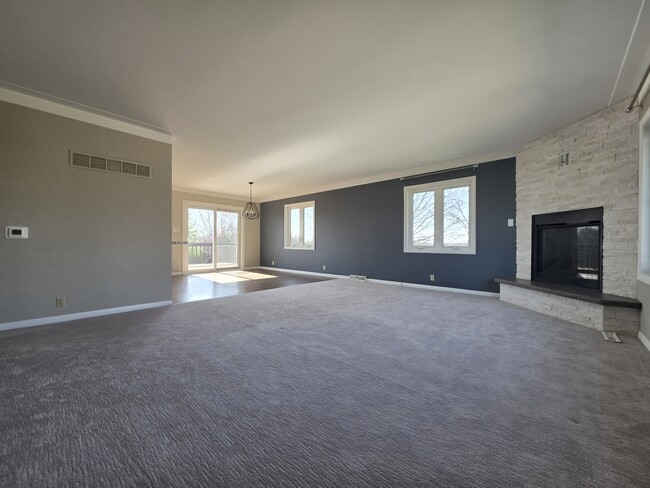 Building Photo - 3835 Lost Valley Rd SE