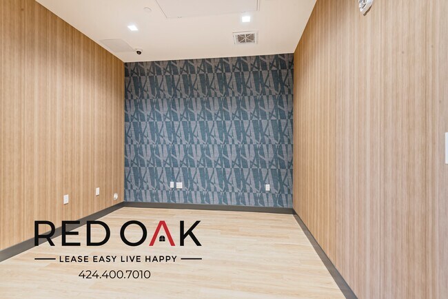 Building Photo - 3450 W 43rd St