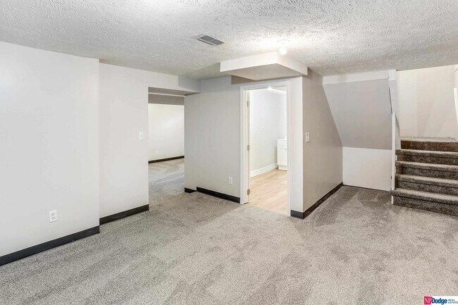 Building Photo - 2210 Wirt St