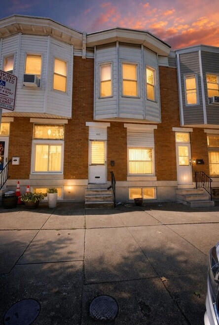 Building Photo - 406 S Macon St.