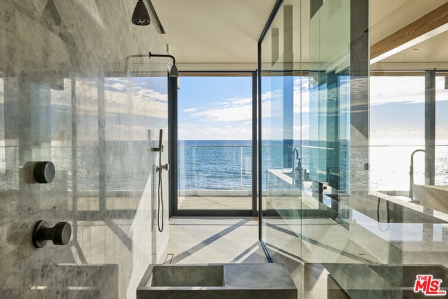 Building Photo - 24548 Malibu Rd