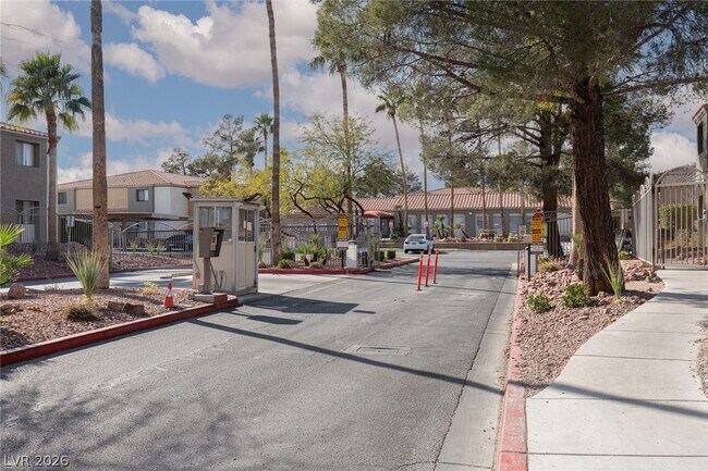 Building Photo - 3151 N Soaring Gulls Dr