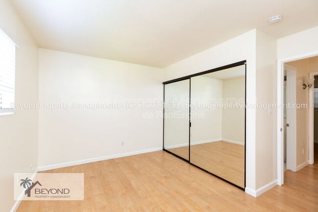 Building Photo - 4885 Cole St