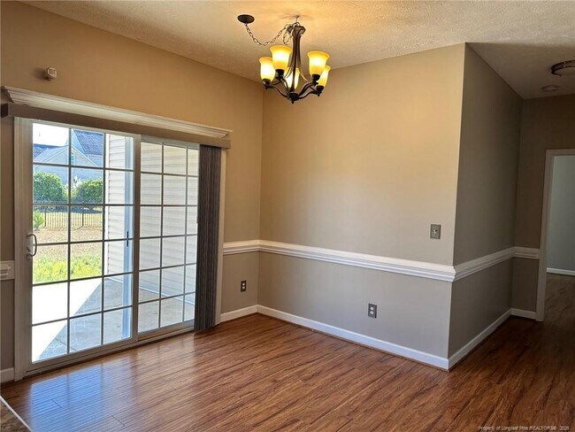 Building Photo - 3912 Barclay Wy