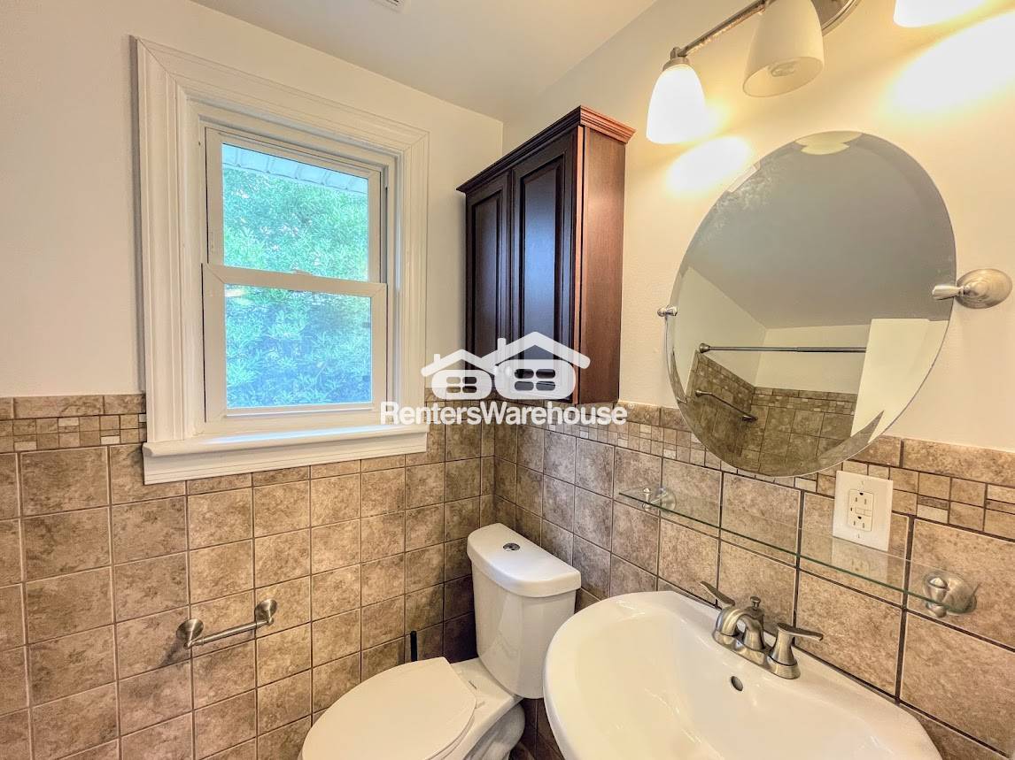 Building Photo - 3641 Nottaway St