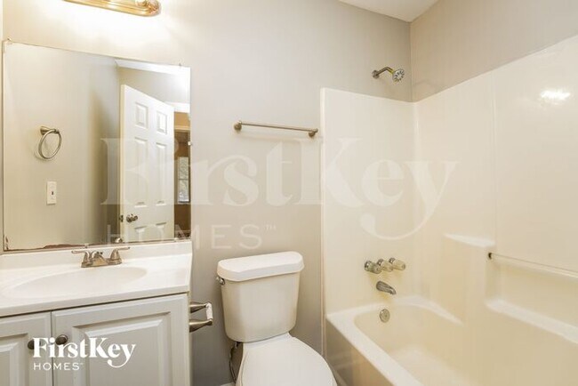 Building Photo - 2007 Sandbrook Ct SW