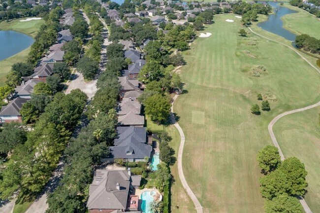 Building Photo - 24118 Bay Hill Blvd