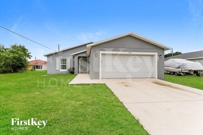 Primary Photo - 1786 SW Davis St