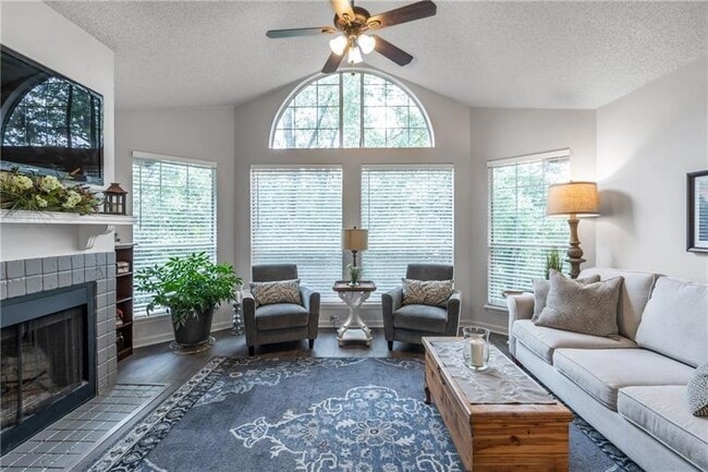 Building Photo - 509 Cypress Pointe St