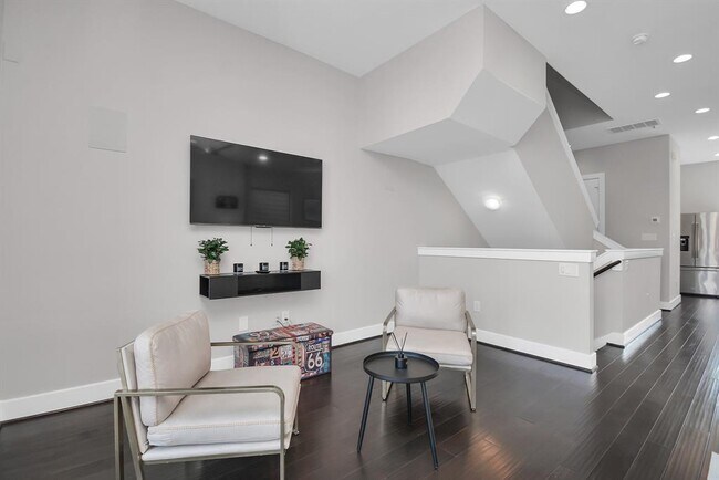 Building Photo - 3812 Leeland St