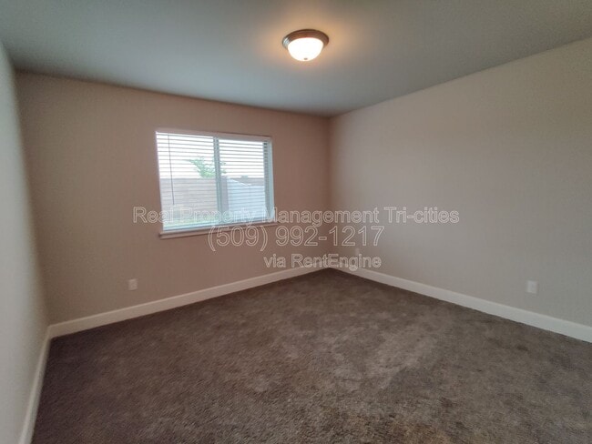 Building Photo - 8209 Coldwater Dr