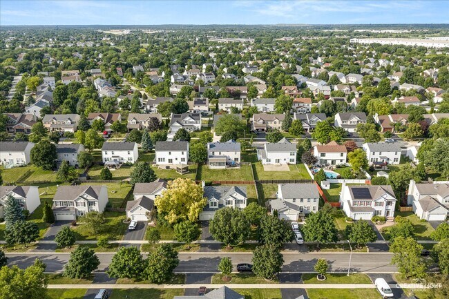 Building Photo - 1445 Waterside Dr