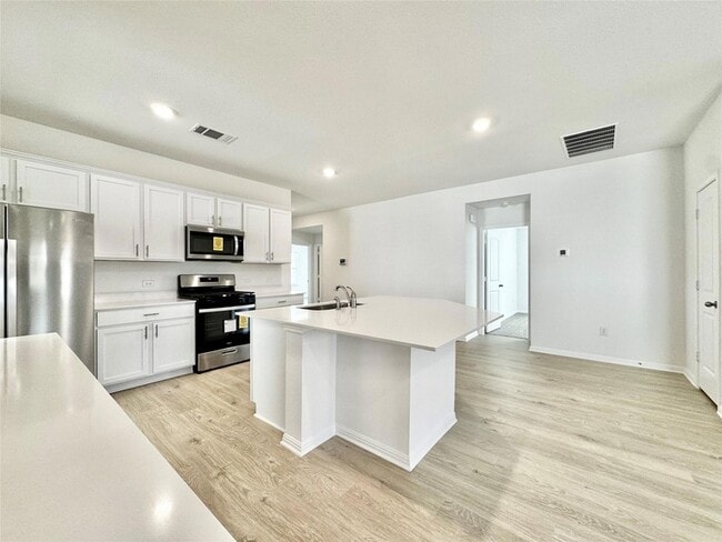 Building Photo - 2353 Bronc Buster Way