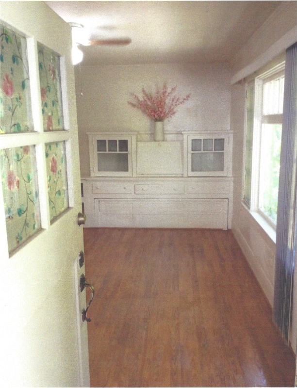 Primary Photo - 581 N Euclid Ave