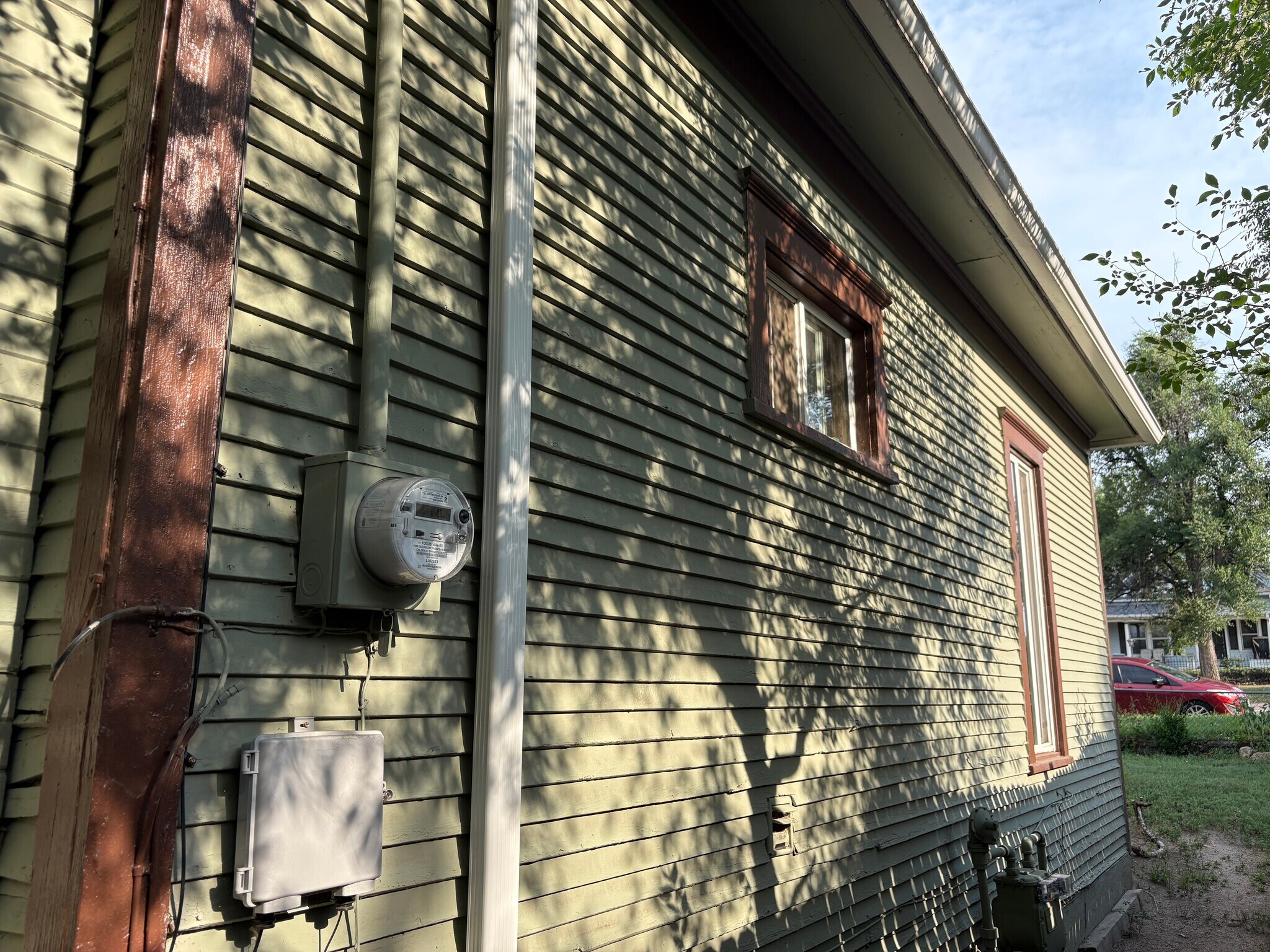 Building Photo - 927 E Costilla St