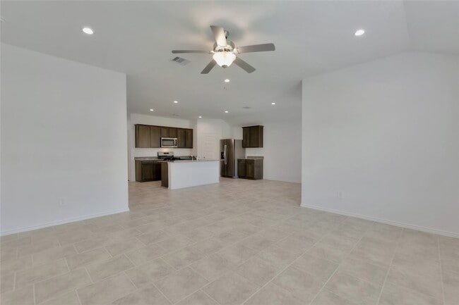 Building Photo - 1023 Lipizzan Ln