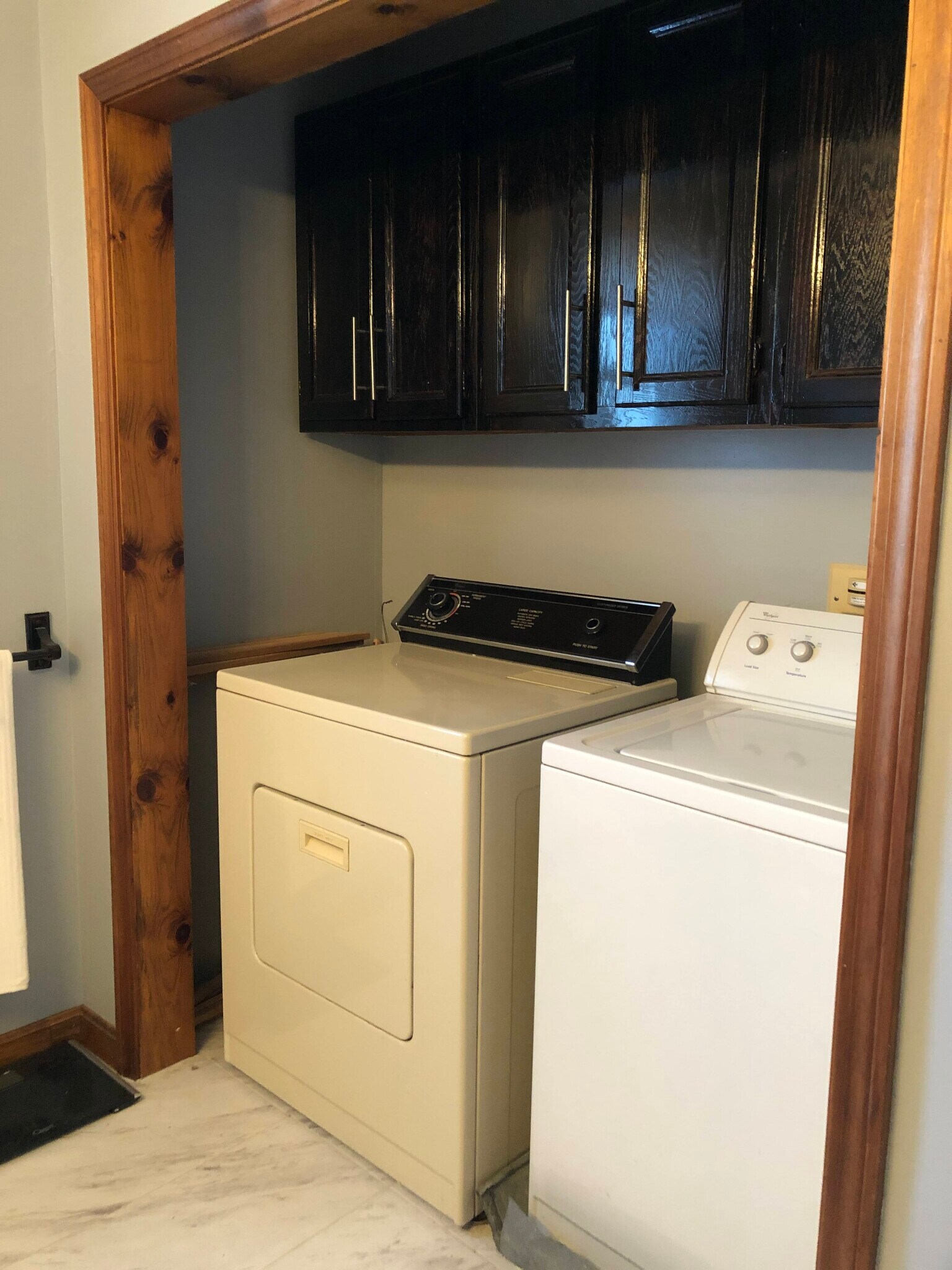 Building Photo - 8 Raymond St