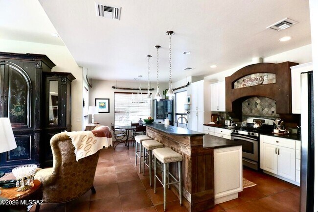 Building Photo - 10414 N Gold Canyon Pl