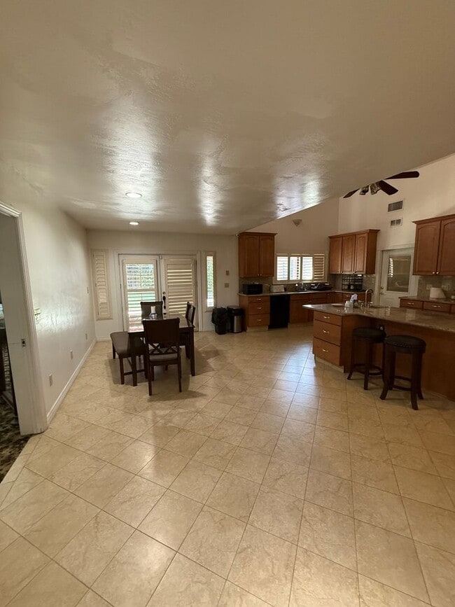 Building Photo - 3800 Casey Ct