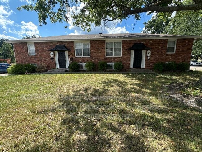 Primary Photo - 710 NW Mock Ave