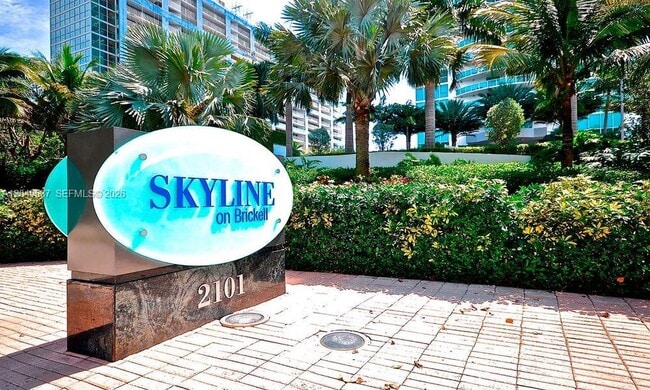 Building Photo - 2101 Brickell Ave