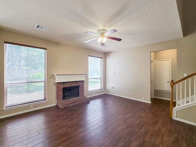 Building Photo - 17692 Box Canyon Terrace