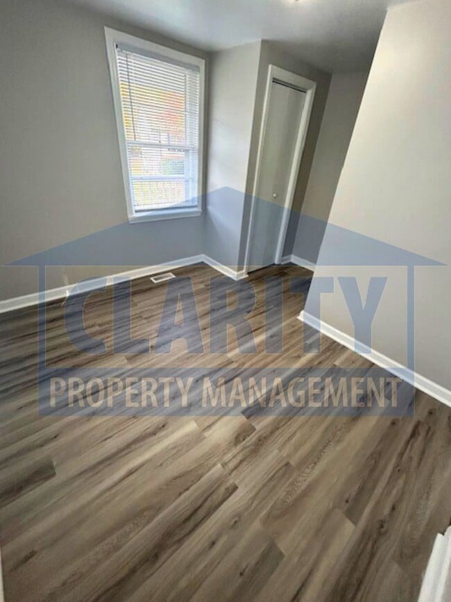 Building Photo - Cozy, four bedroom home!