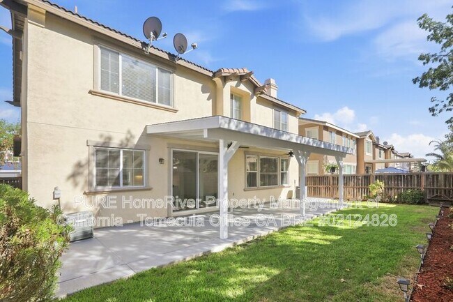 Building Photo - 34111 San Sebastian Ave