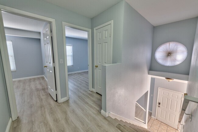 Building Photo - 7736 Allerton Ave