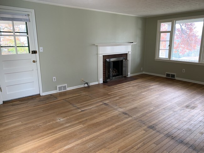 Building Photo - 1947 Decatur Ave