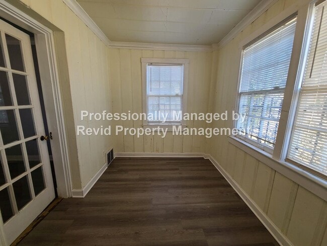 Building Photo - 1535 Jackson Ave