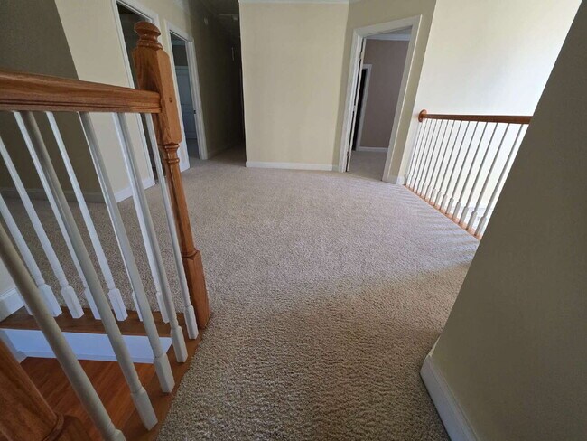 Building Photo - Spacious 4-Bedroom Home for Rent in Kings Grant Fayetteville – 15 Minutes from Fort Bragg