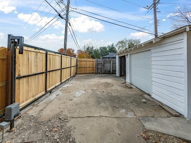 Building Photo - 10270 Kilkenny Pl