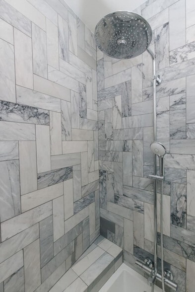 Building Photo - 1508 Pleasant St