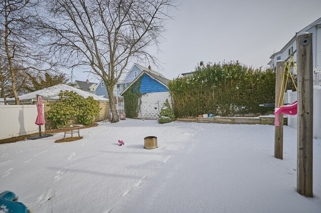 Building Photo - 22 Burget Ave