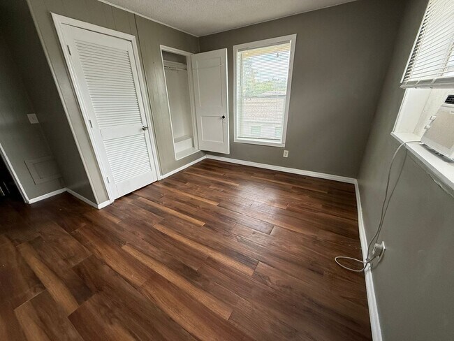 Building Photo - 2BR with Character