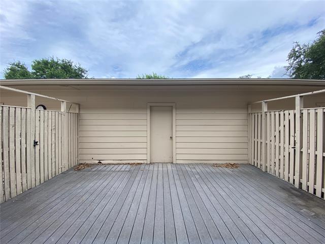 Building Photo - 6 1 Main Pl