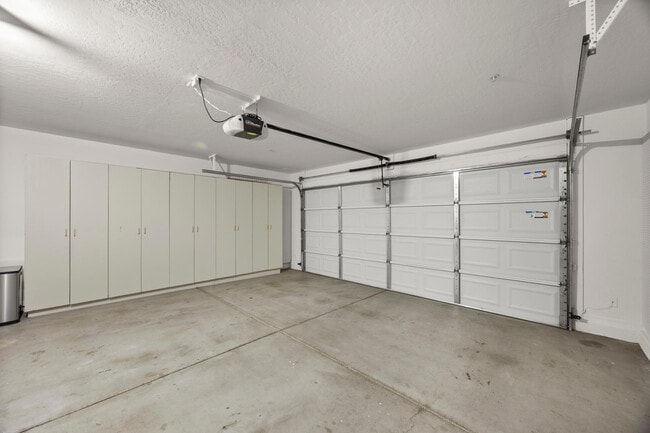 Building Photo - 10290 E Mallow Cir