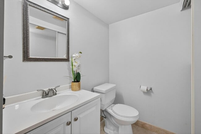 Building Photo - 3312 Spanish Wells Dr