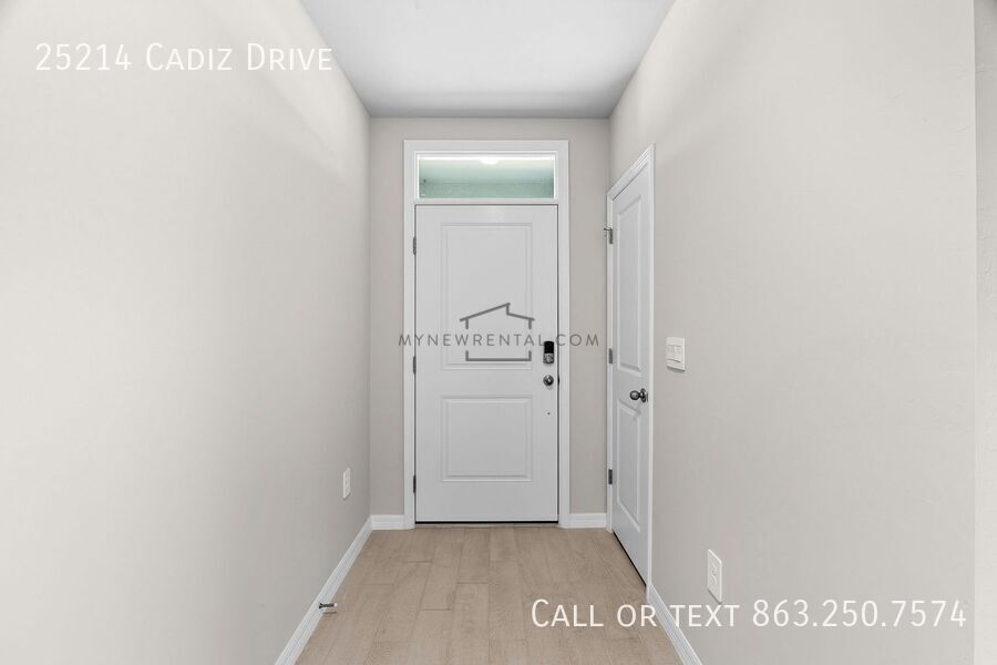 Building Photo - 25214 Cadiz Dr