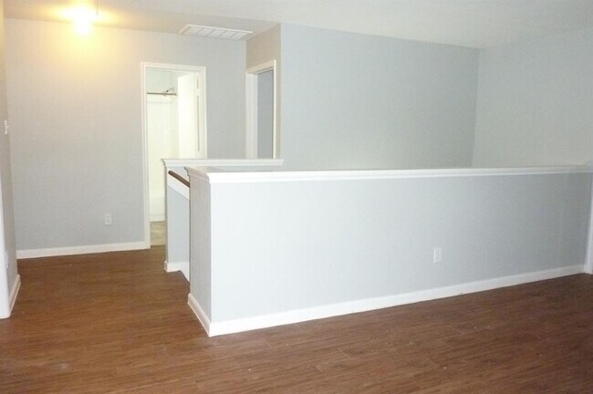 Building Photo - 2635 Skyview Grove Ct