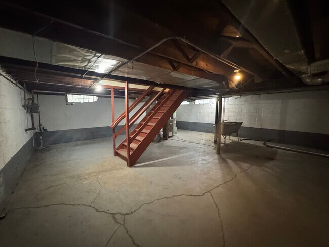 Building Photo - 3928 N 30th St
