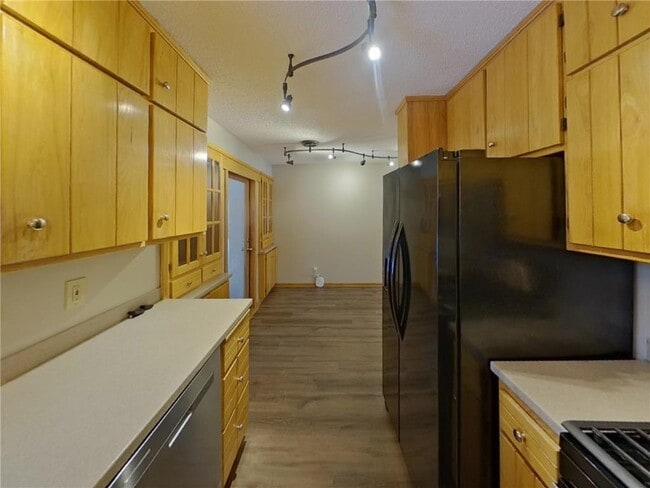 Building Photo - 6680 168th St W