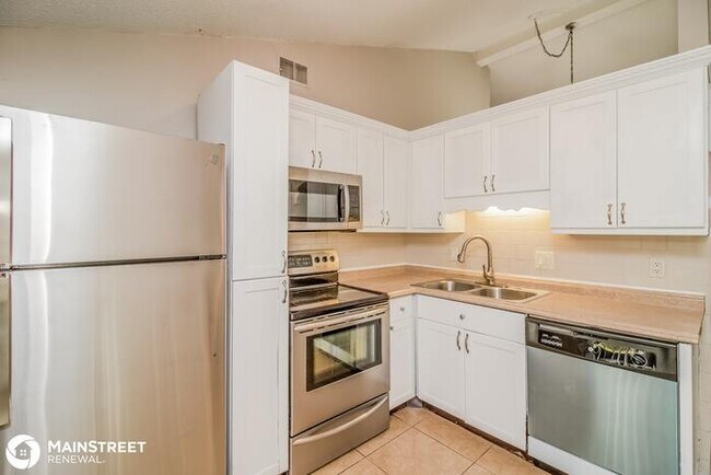 Building Photo - 10114 Enchanted Oaks Ct
