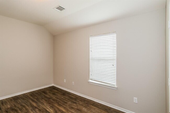Building Photo - 3410 Bainbridge Hill Ln