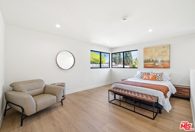 Building Photo - 8982 Norma Pl