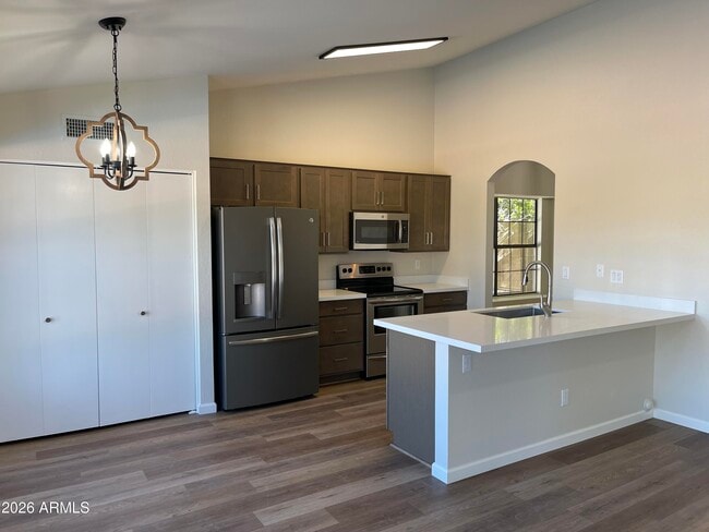 Building Photo - 4790 W Oraibi Dr