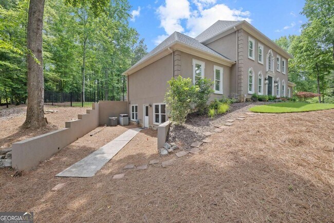 Building Photo - 9950 Farmbrook Ln