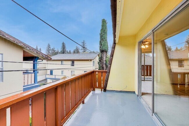 Building Photo - 1279 Ayala Dr